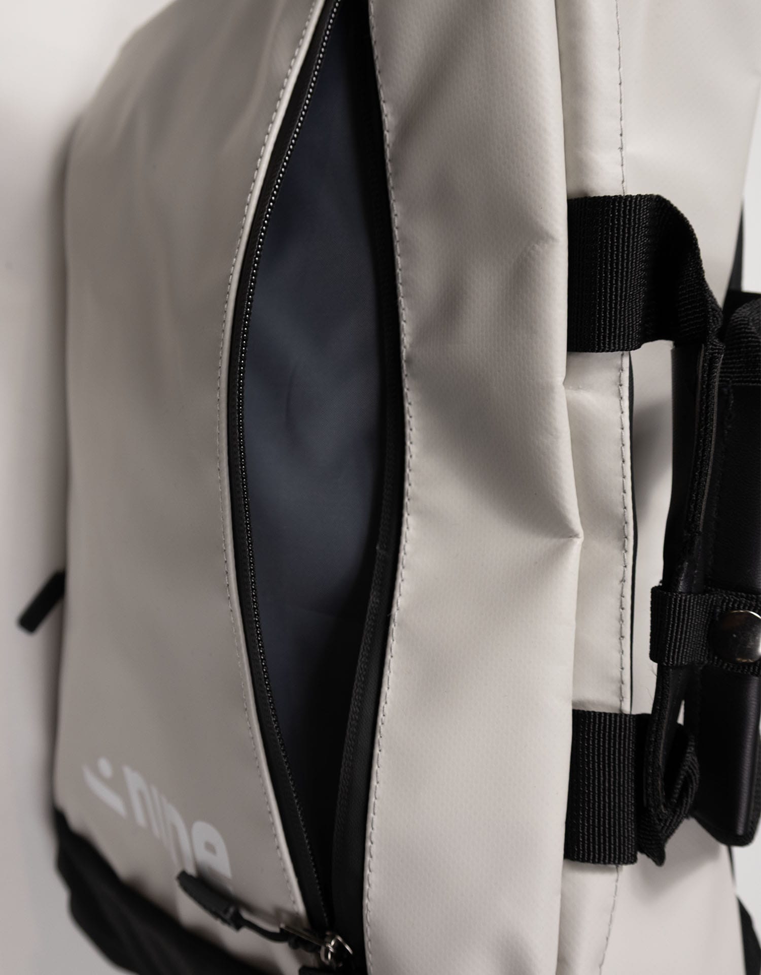 ninesquared-tenno-pc-bag-img8-U